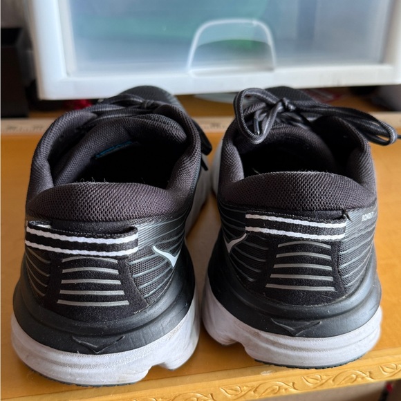 Hoka Bondi 7 Black Athletic Shoes women’s 8.5D - Picture 3 of 9